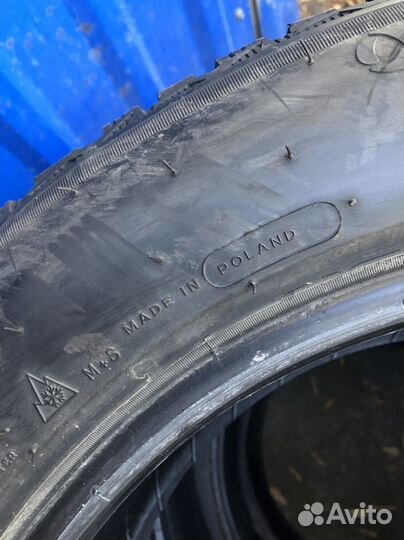 Michelin X-Ice North 4 SUV 235/55 R18 104T