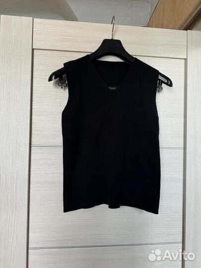 Жилеты женские