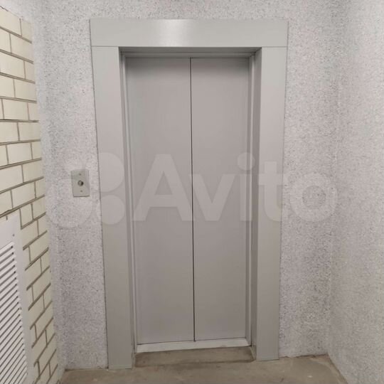 Машиноместо, 14 м²