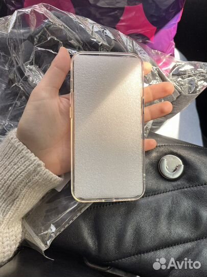 Чехол на iPhone 13 pro