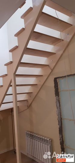 Производство открытой лестницы в дачный дом