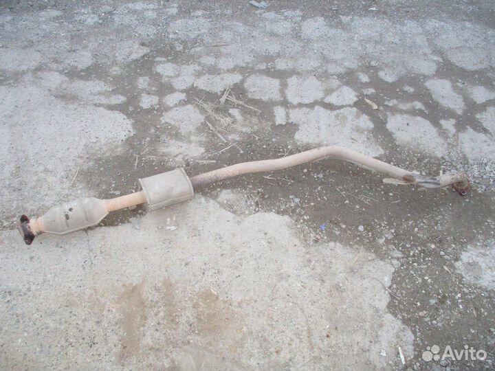 Средняя часть глушителя Hyundai Solaris 1