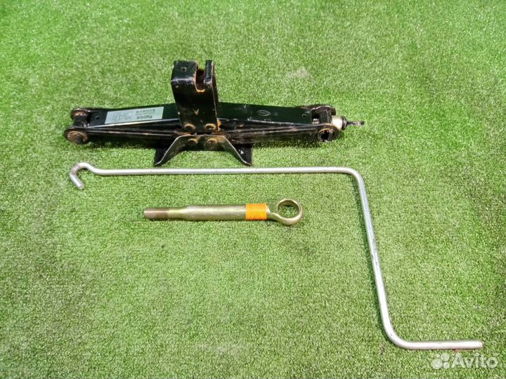 Домкрат Subaru Forester SG5 / S11 EJ202 (2.0L empi