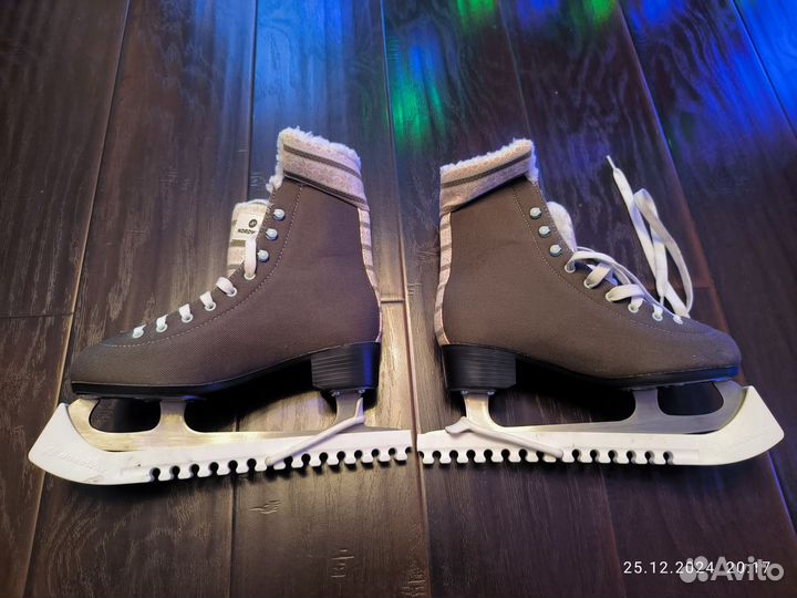 Коньки фигурные