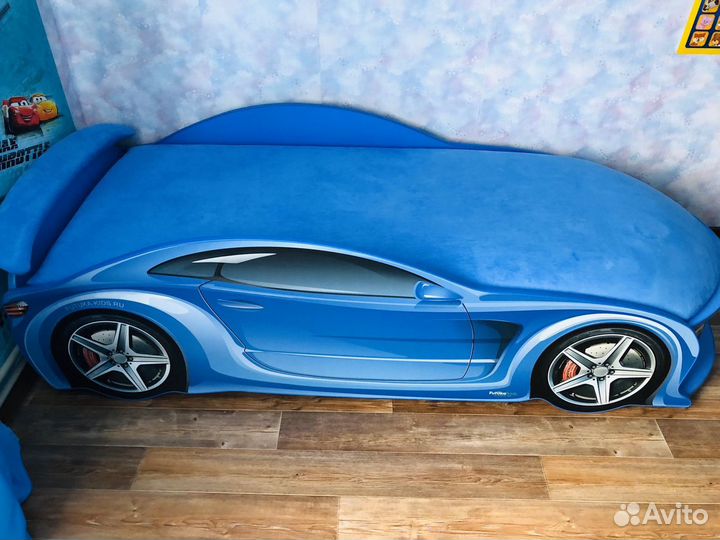 Кровать машина