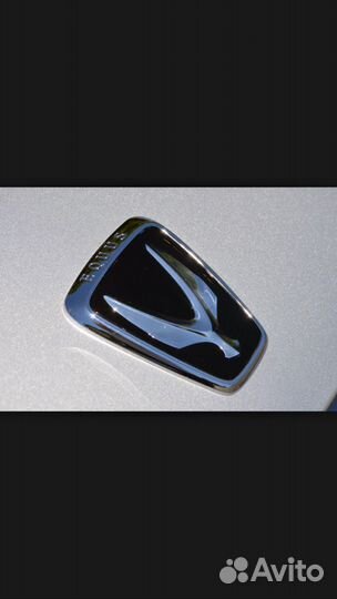 Эмблема на капот hyundai equus