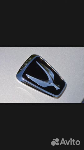 Эмблема на капот hyundai equus