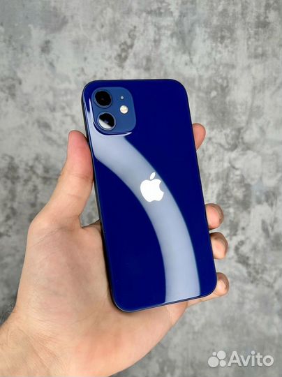 iPhone 12, 64 ГБ