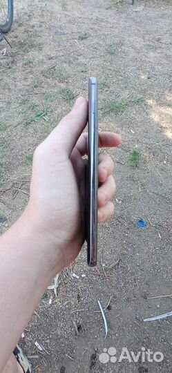 Samsung Galaxy S10+, 8/128 ГБ