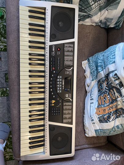 Синтезатор denn