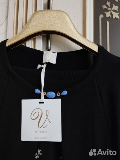 Женский костюм