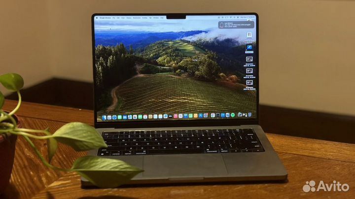 MacBook Pro 14