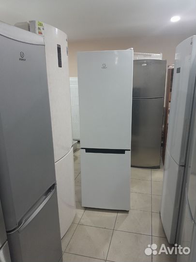 Холодильник Индезит no frost