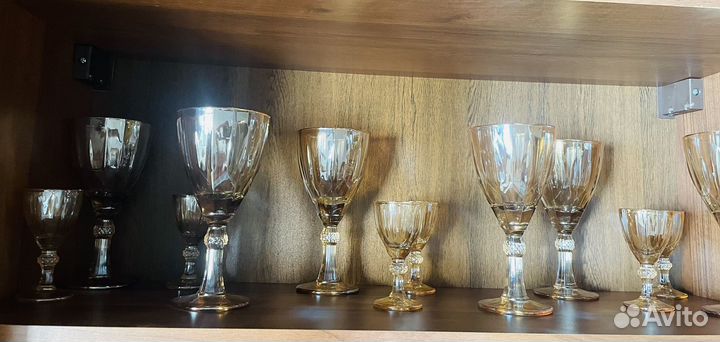 Набор фужеров и рюмок