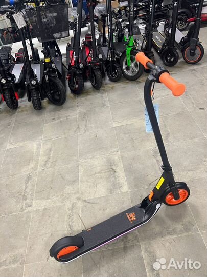 Детский электросамокат Кугоо Кирин Фёрст