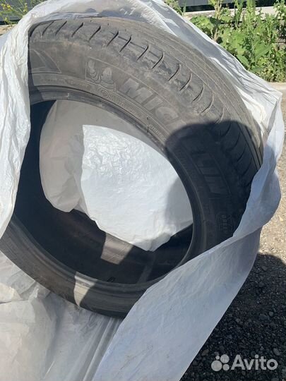 Продам шины 225/50/17