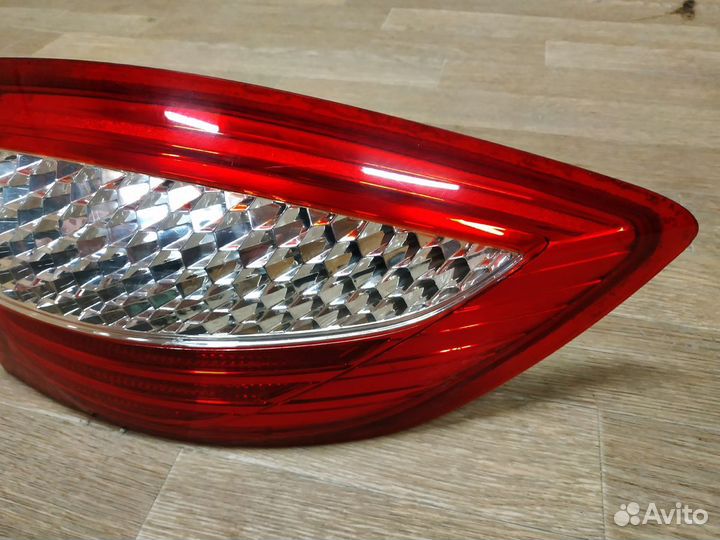 Фонарь задний правый наружный Ford Mondeo 4 SW