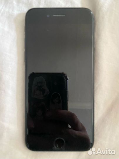 iPhone 8, 64 ГБ