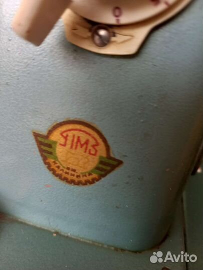 Швейная машина Чайка