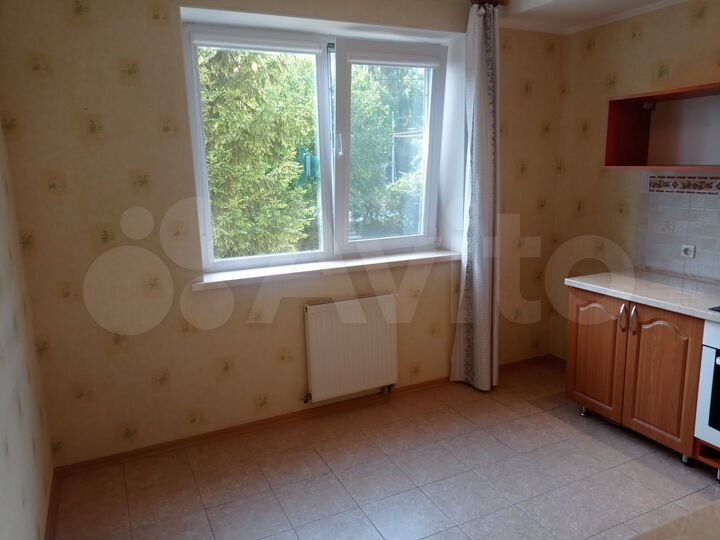 2-к. квартира, 57 м², 2/3 эт.