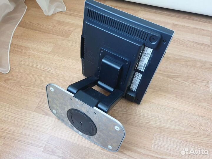 Монитор для компьютера HP 15 дюймов поворотный