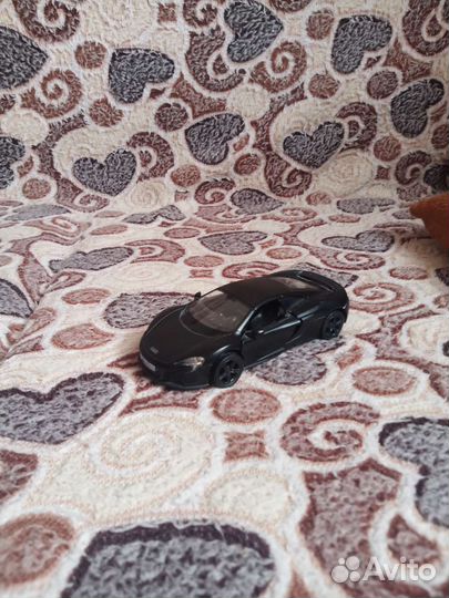 Машинка мкларен.Цена договорная