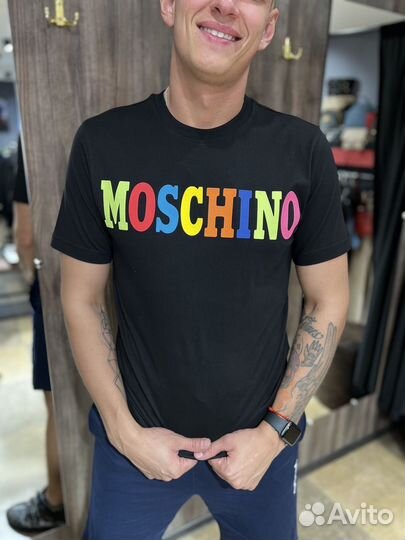 Футболка Moschino