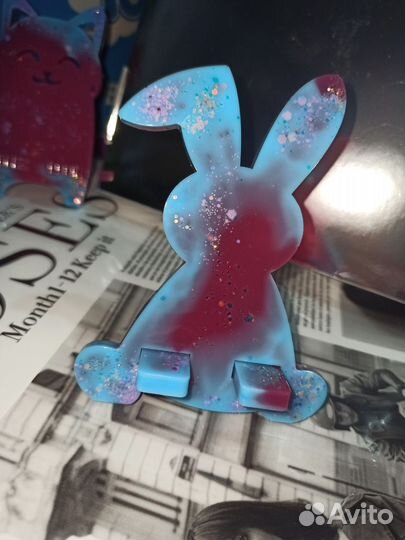 Подставка для телефона из эпоксидной смолы