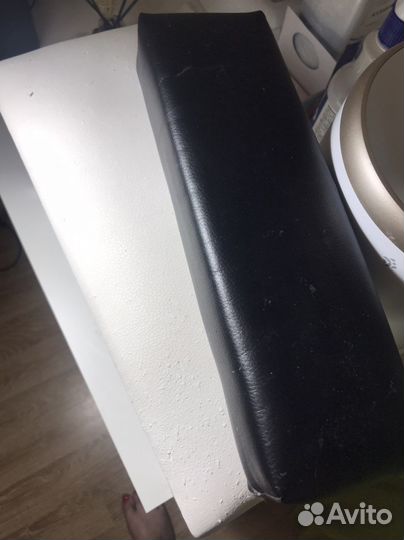 Подставки для рук маникюрные