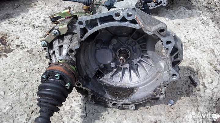 Шкода Октавия, фольксваген бора МКПП для 1.6, duu