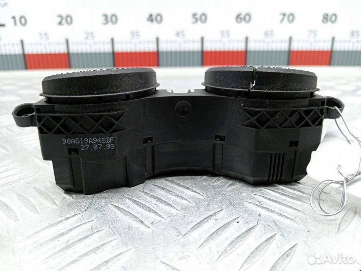 Кнопка обогрева заднего стекла для Ford Focus 1