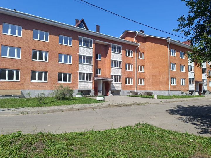 2-к. квартира, 67,6 м², 1/3 эт.