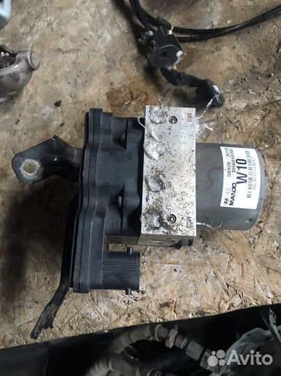 Блок ABS Kia Sportage 3 SL