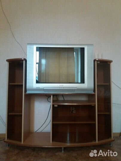 Телевизор с тумбой