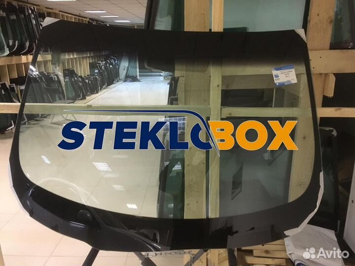 Лобовое стекло Ниссан Теана