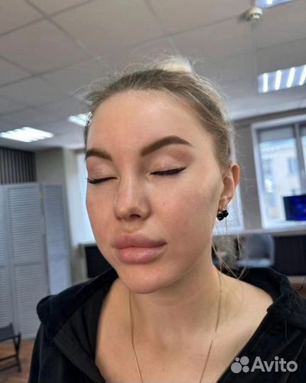 Мастер бровист