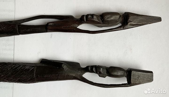 Резные фигурки странников из Африки