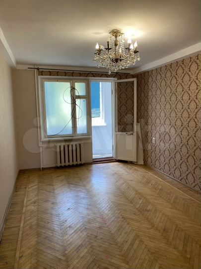 2-к. квартира, 55 м², 2/5 эт.