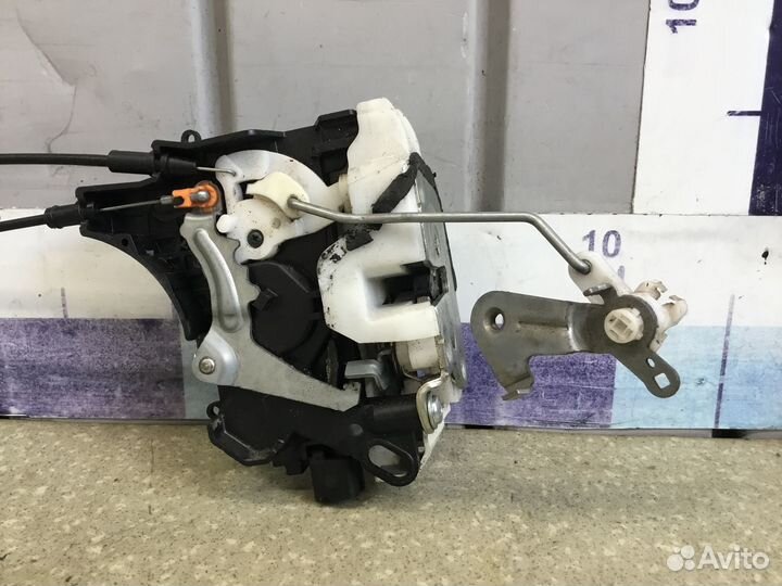 Замок двери передней правой Mitsubishi Lancer (CX