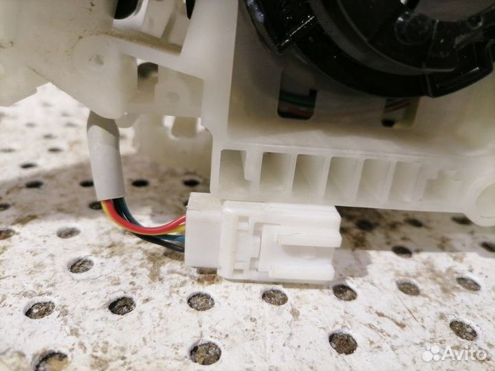 Переключатель подрулевой Mitsubishi Outlander