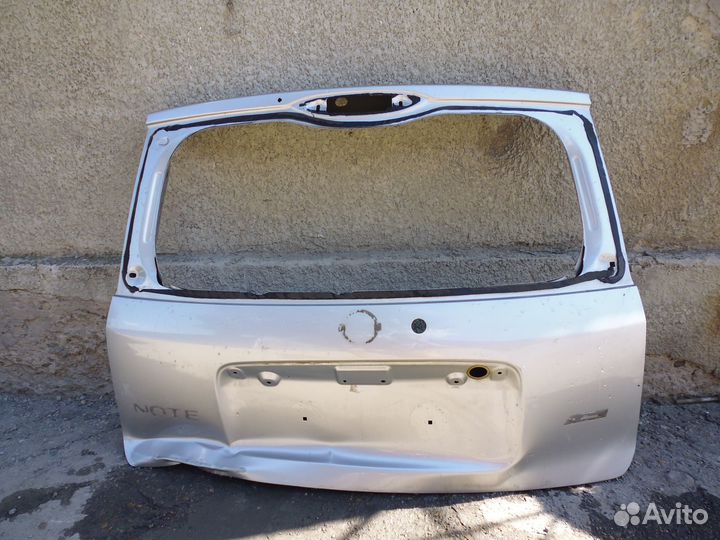 Крышка багажника Ниссан Ноут с 2005