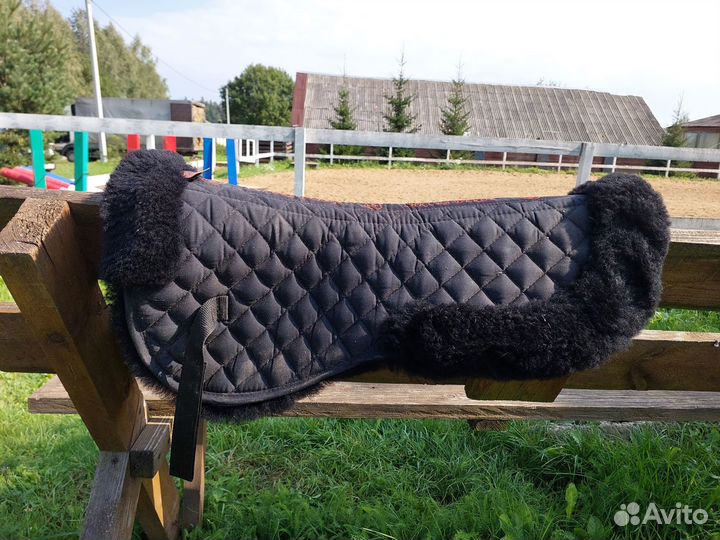 Меховушка под седло