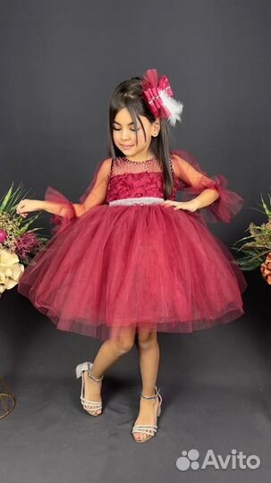 Платье для девочки праздничное