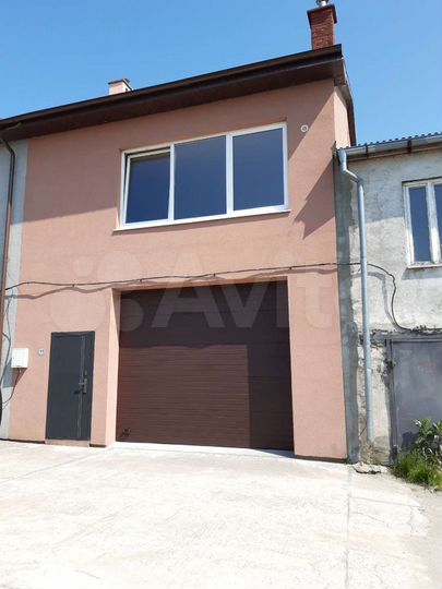 Таунхаус 160 м² на участке 2 сот.