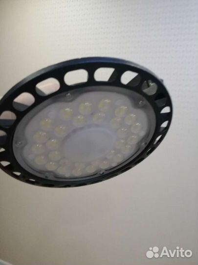 Лампа светодиодная для выращивания цветов,растений