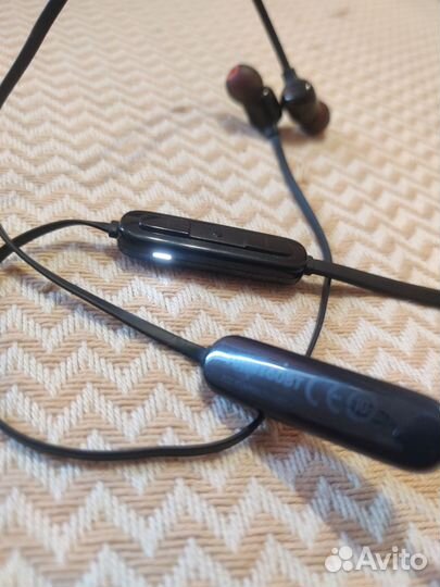 JBL Tune 160BT