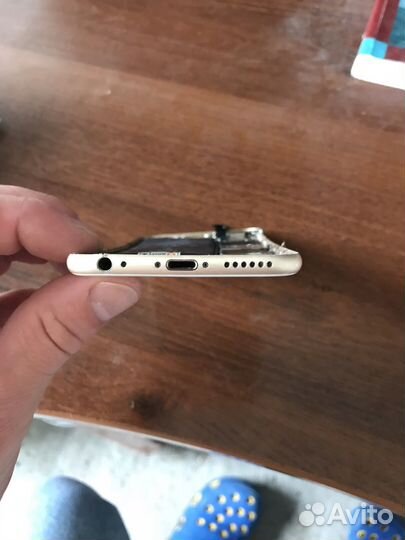 Задняя часть корпуса вместе с акумом iPhone 8