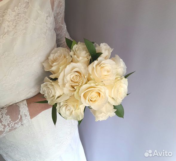 Букет свадебный из белых эквадорских роз