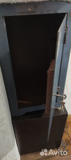 Сейф с ключом - рабочий СССР