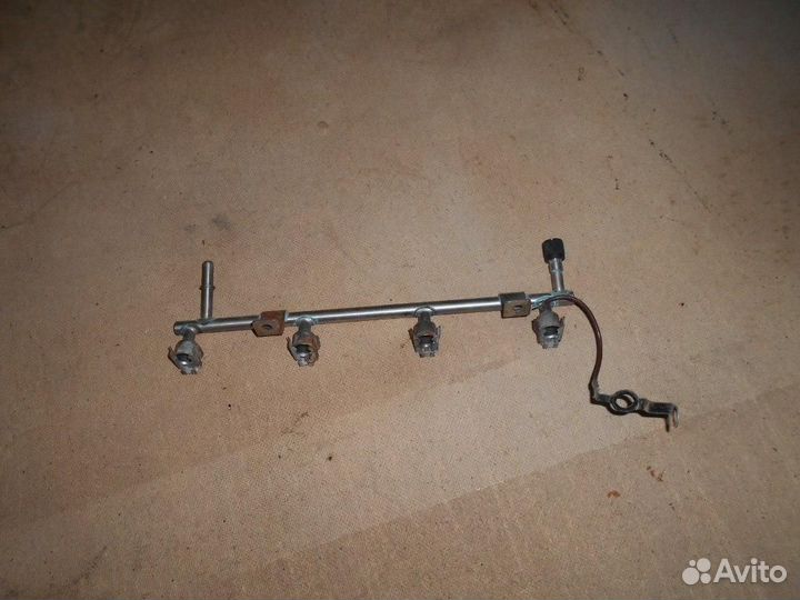 Рейка топливная (рампа) V1,6 Chevrolet Aveo (2011)